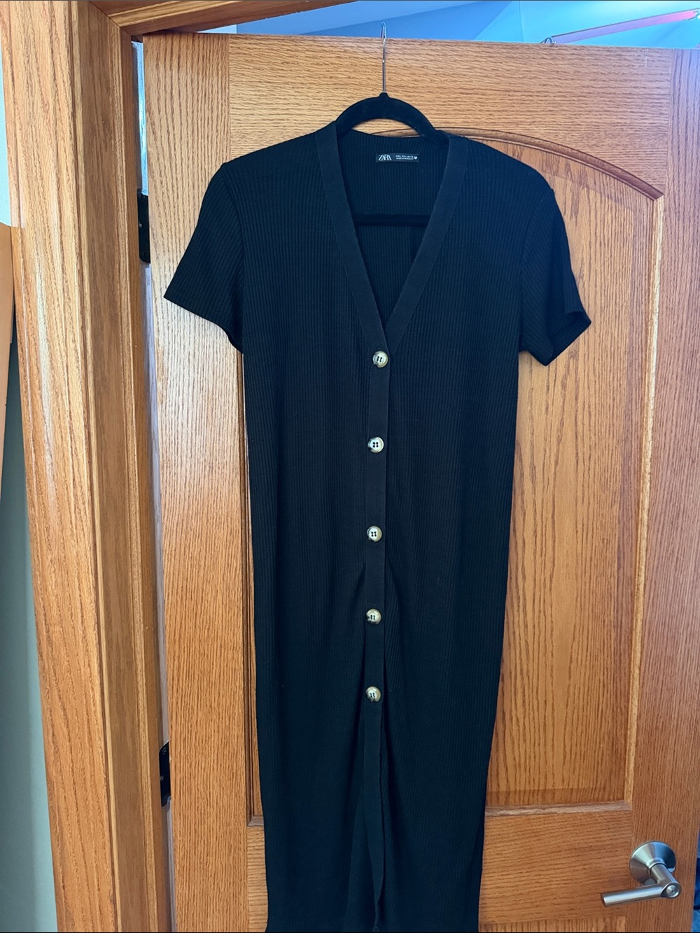 Zara Black Short-Sleeve Ribbed Button-Front Midi Dress